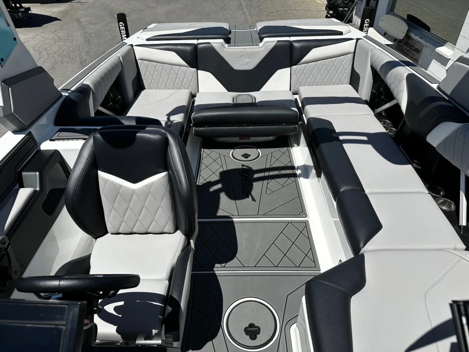 2021 23' Tige "Z3" Bowrider