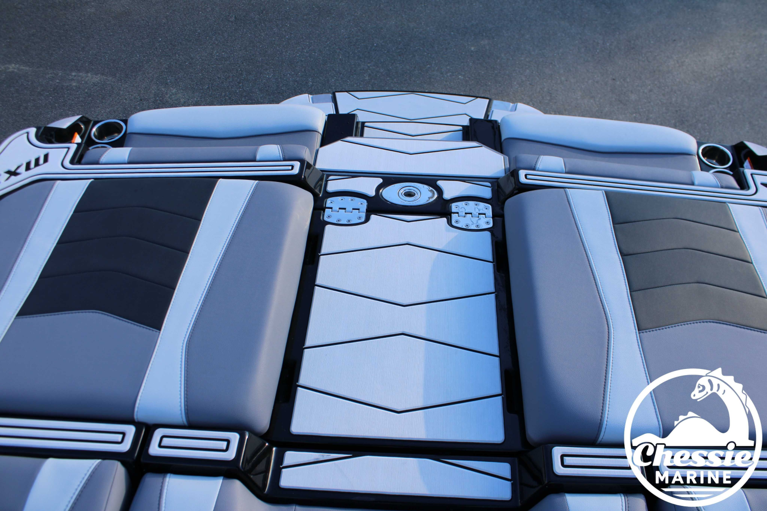 2026 Malibu 23 MXZ