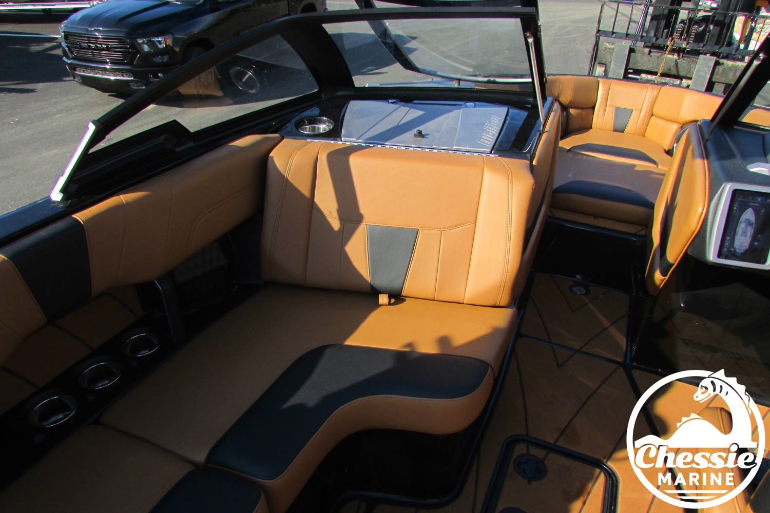 2022 Malibu 23 LSV