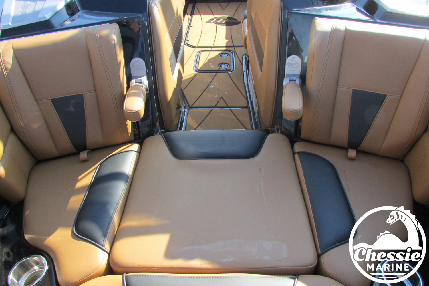 2022 Malibu 23 LSV
