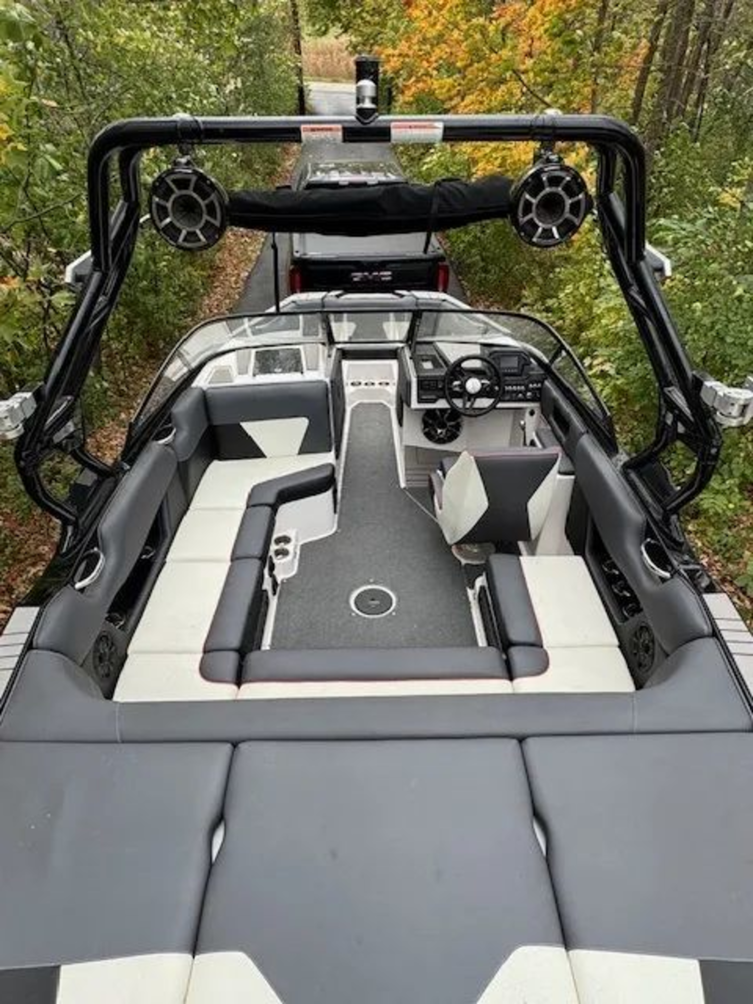2019 MOOMBA HELIX