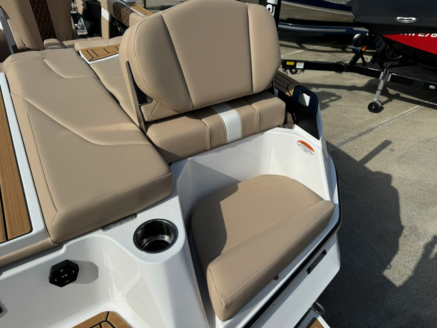 2026 MasterCraft XT23