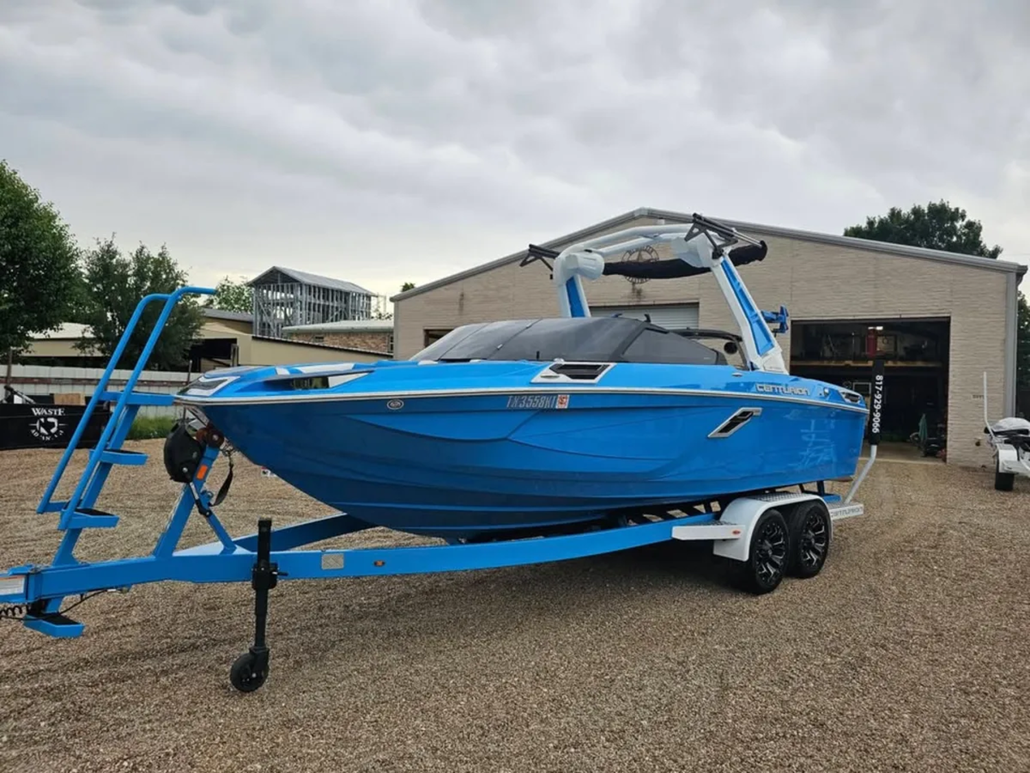 2022 Centruion Ri230