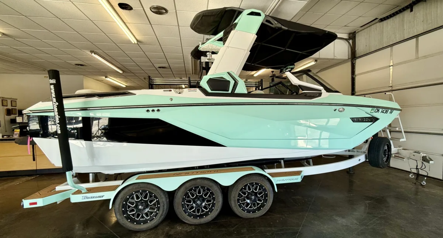 2023 Nautique Paragon 23