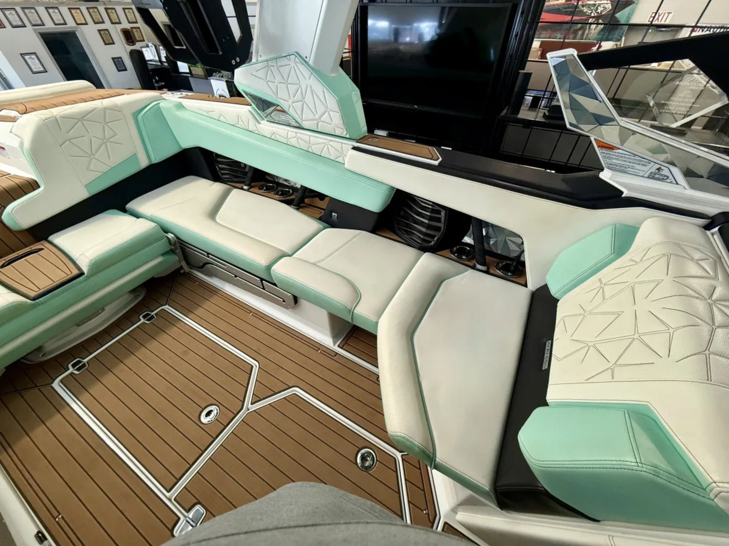 2023 Nautique Paragon 23