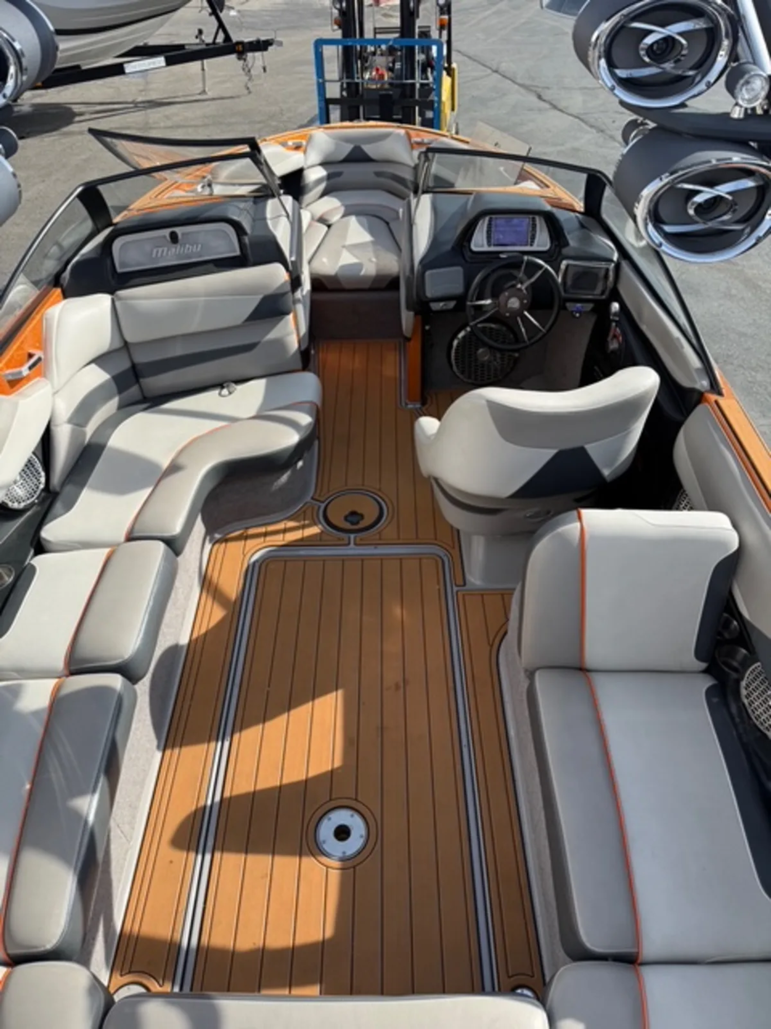 2014 Malibu Wakesetter 23 LSV
