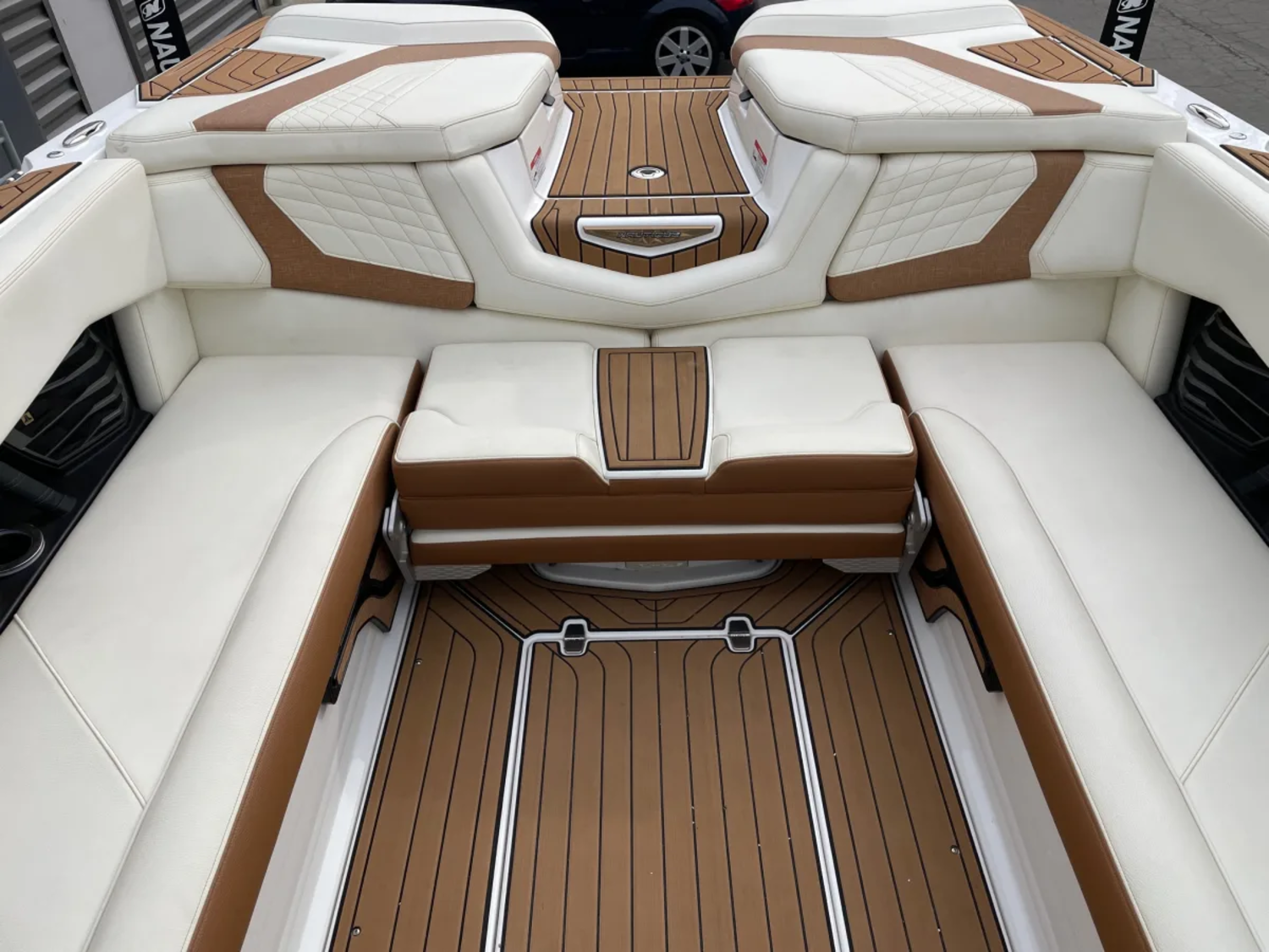 2021 Nautique G25 W/ZZ8 600HP SuperCharged Power Plant. Only 109 HOURS!