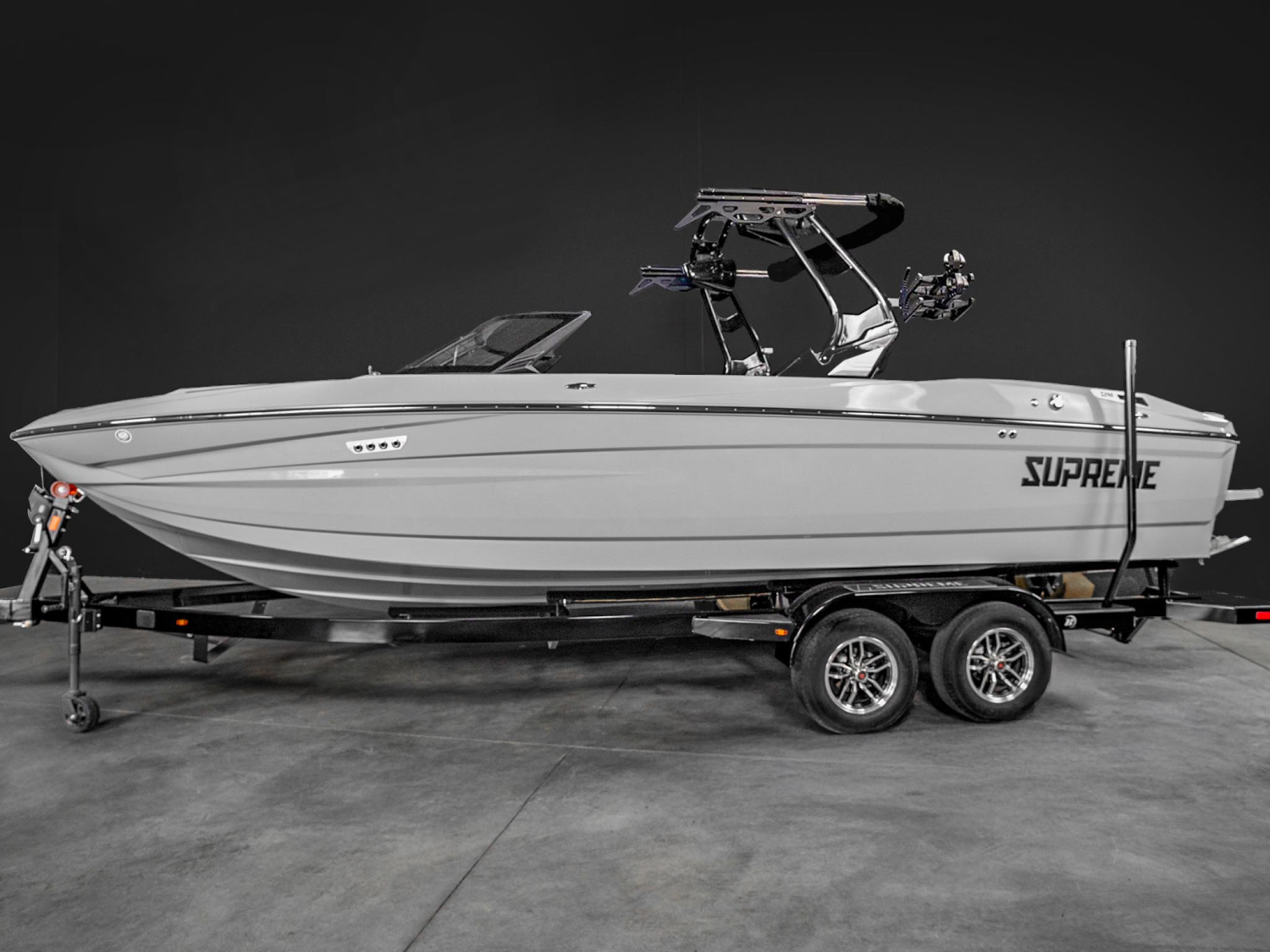 2025 Supreme Boats S240