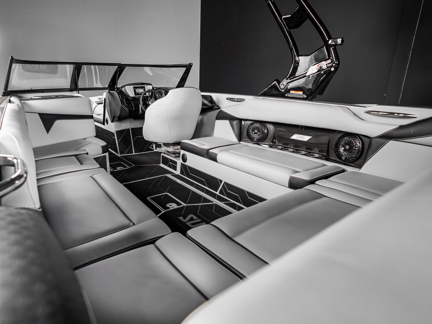 2025 Supreme Boats S240