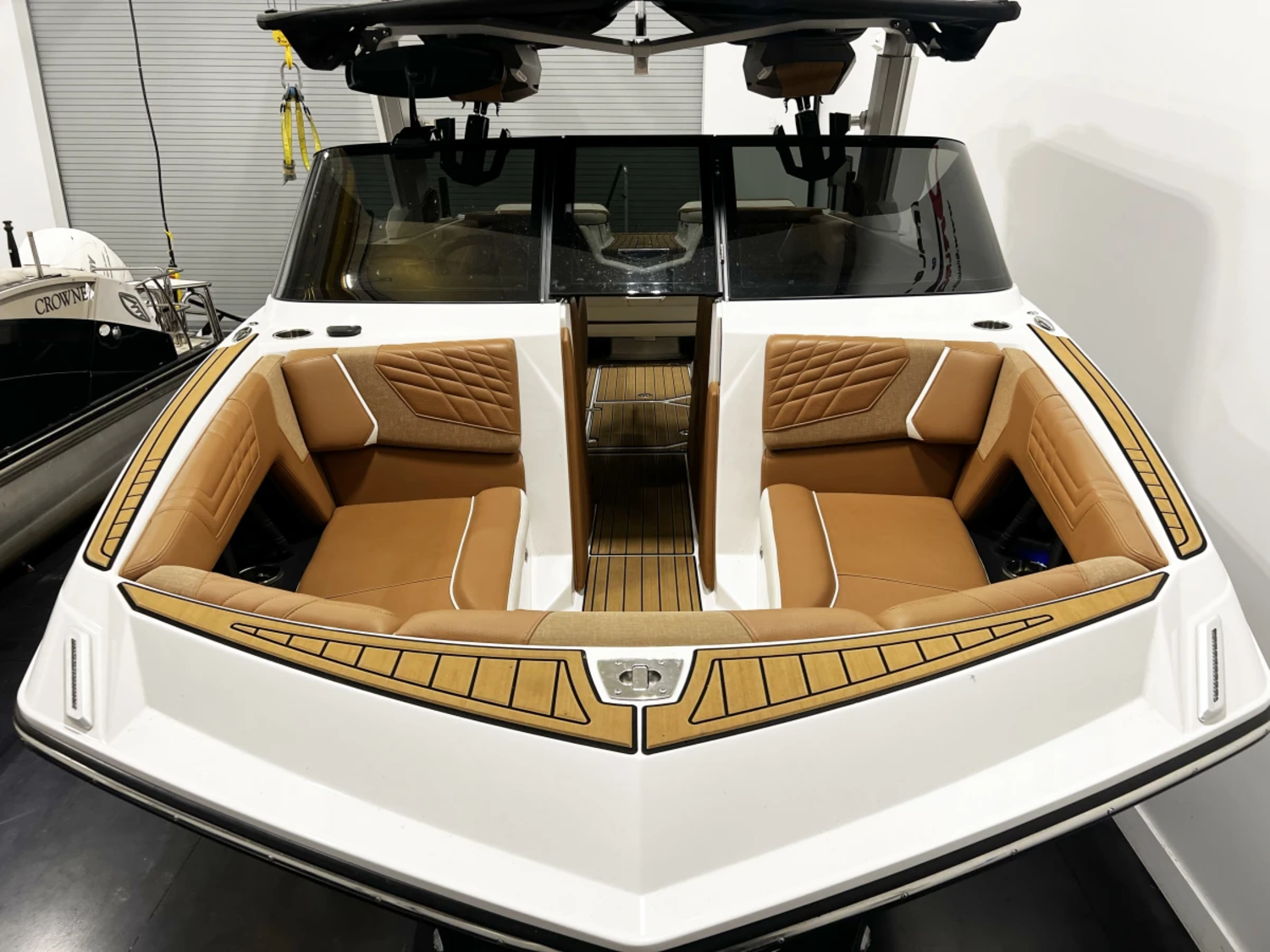 2022 Nautique G23