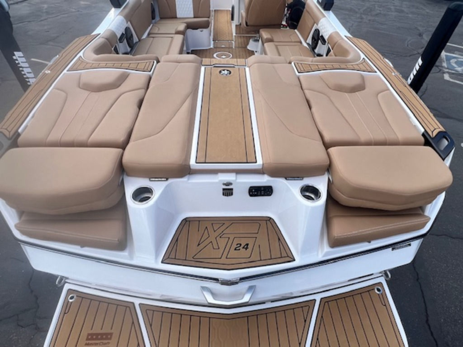 2023 Mastercraft XT24