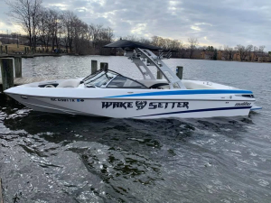 2011 Malibu Boats Wakesetter 247 LSV for sale in Howell, Michigan