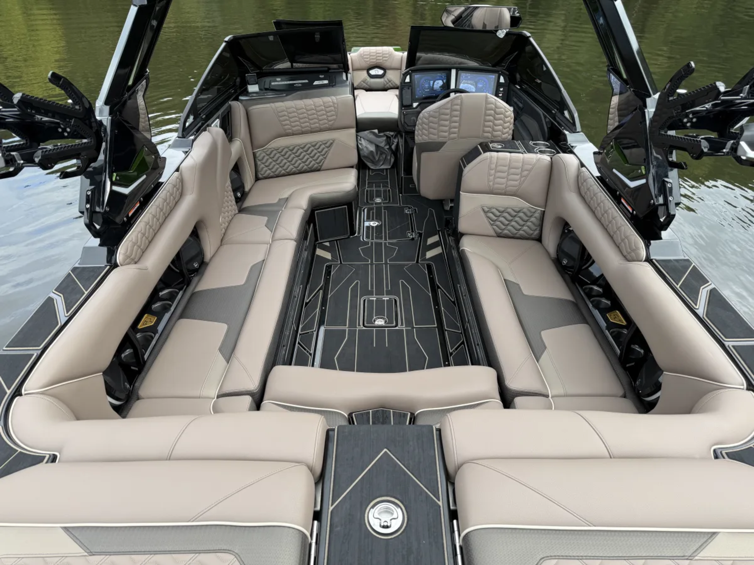 2026 Centurion Ri245 **ONLY 5 HOURS**