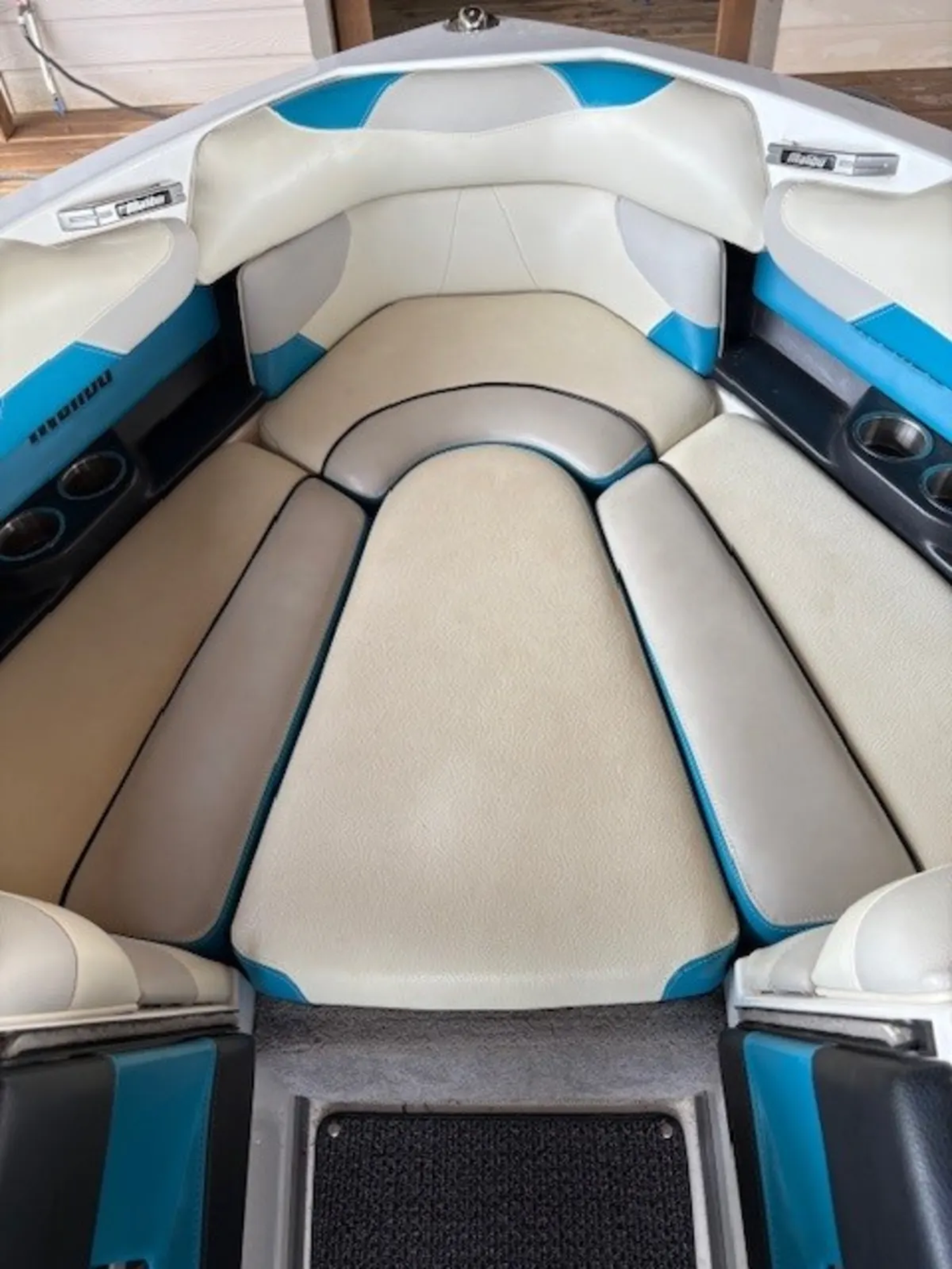 2015 Malibu Boats Wakesetter VLX