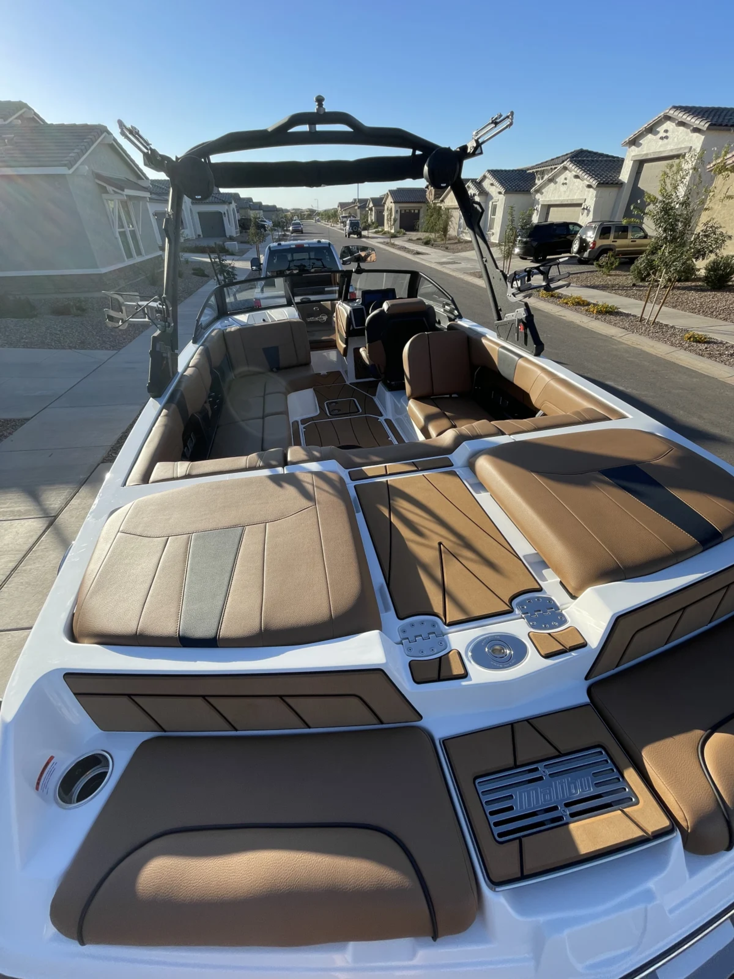 2022 Malibu 23 Lsv 