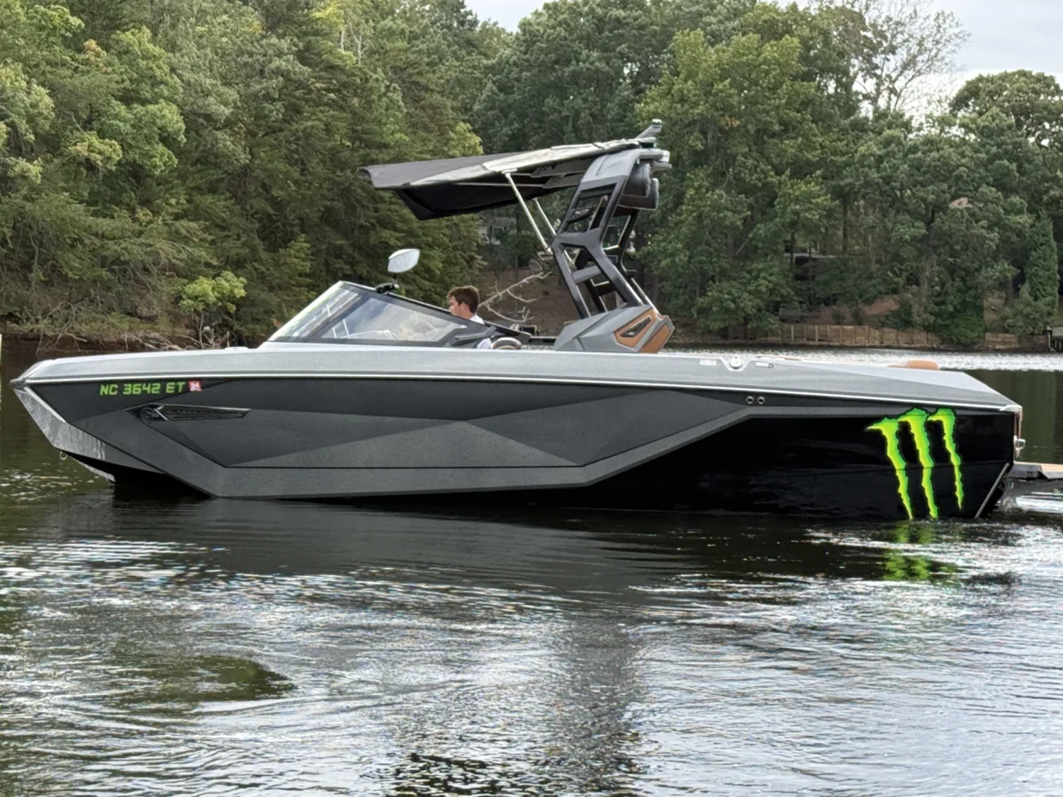 2021 Nautique G25