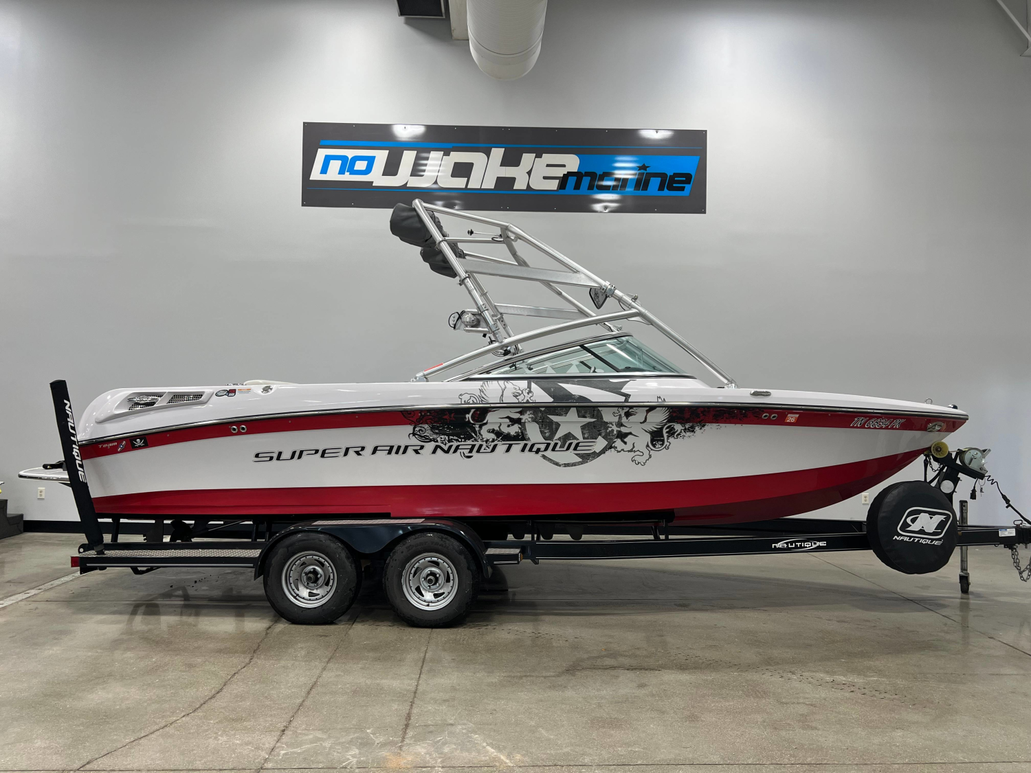 2008 Nautique 230