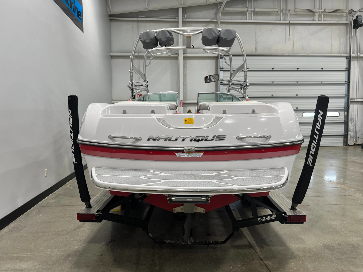 2008 Nautique 230