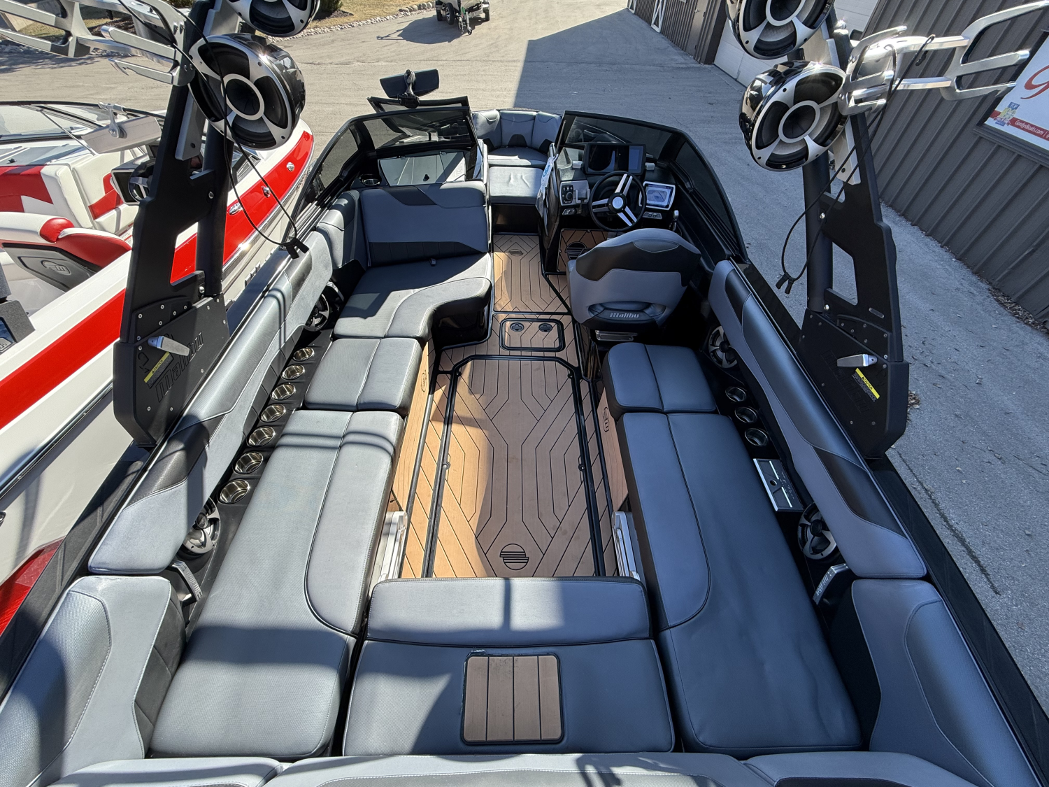2018 Malibu 23LSV
