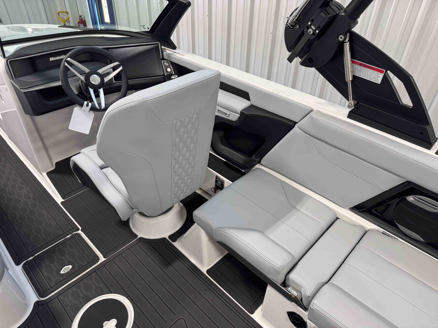 2026 MasterCraft XT24