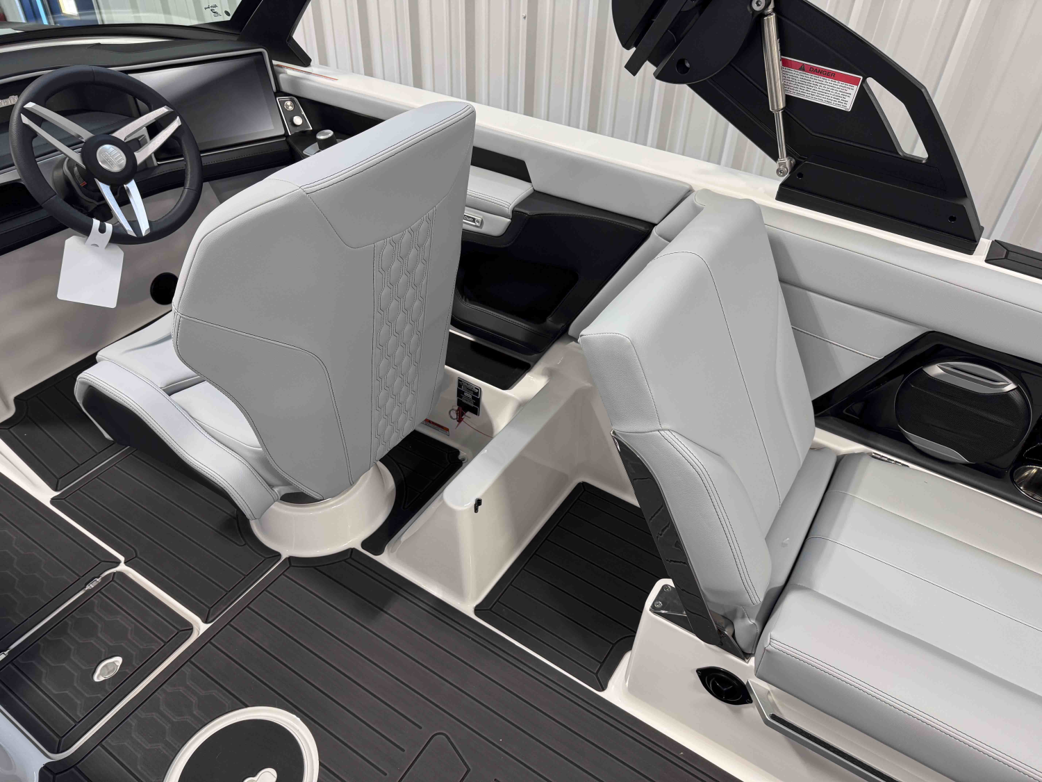 2026 MasterCraft XT24