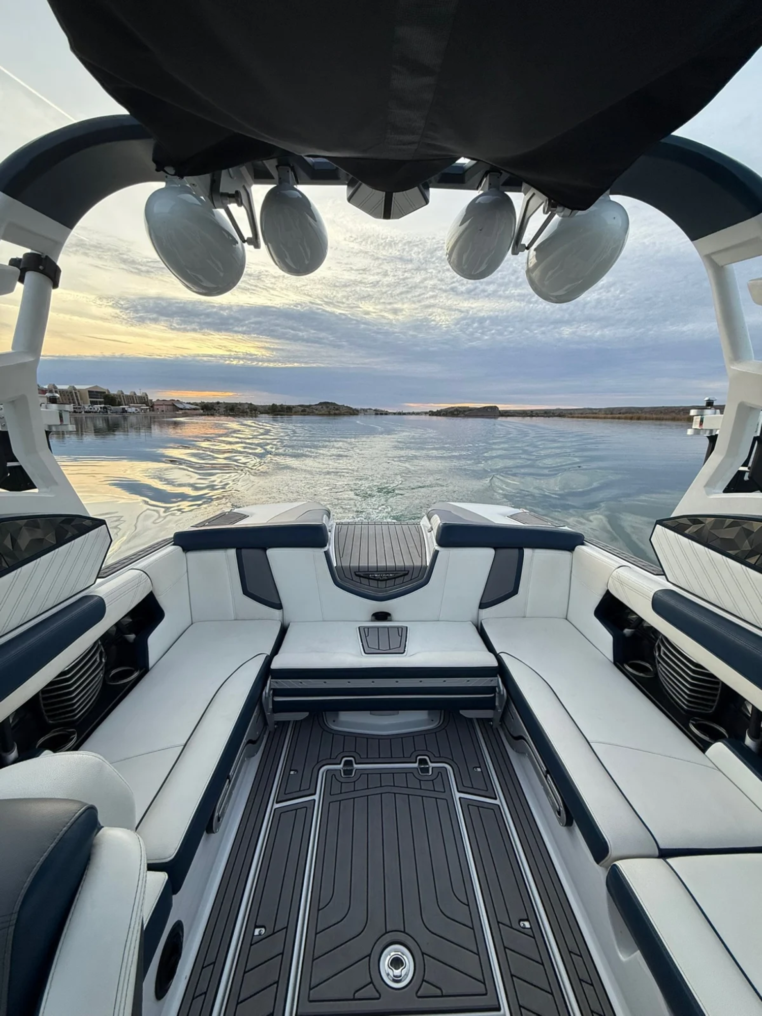 2019 Nautique Super Air G23