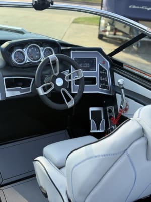 2020-mastercraft-xt22-124021-image2