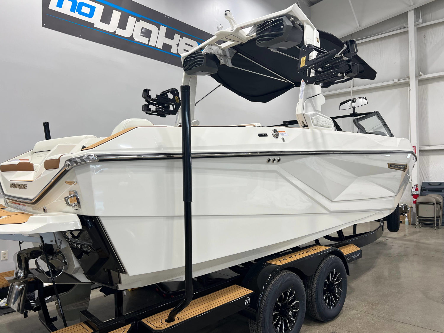 2026 Nautique G23