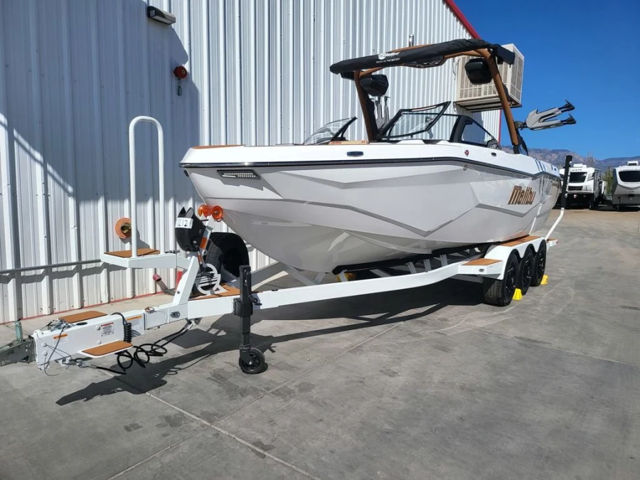 2026 2026 Malibu Boats 25 LSV *LT4* for sale in albuquerque, New Mexico