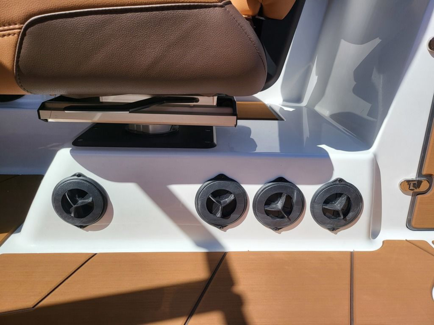 2026 Malibu Boats 25 LSV *LT4*