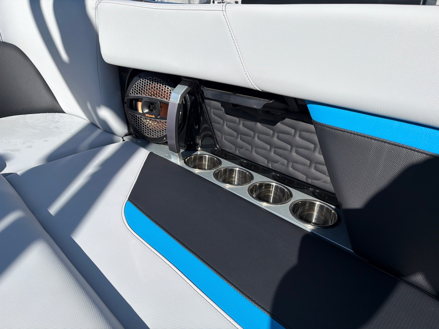 2023 MasterCraft X22