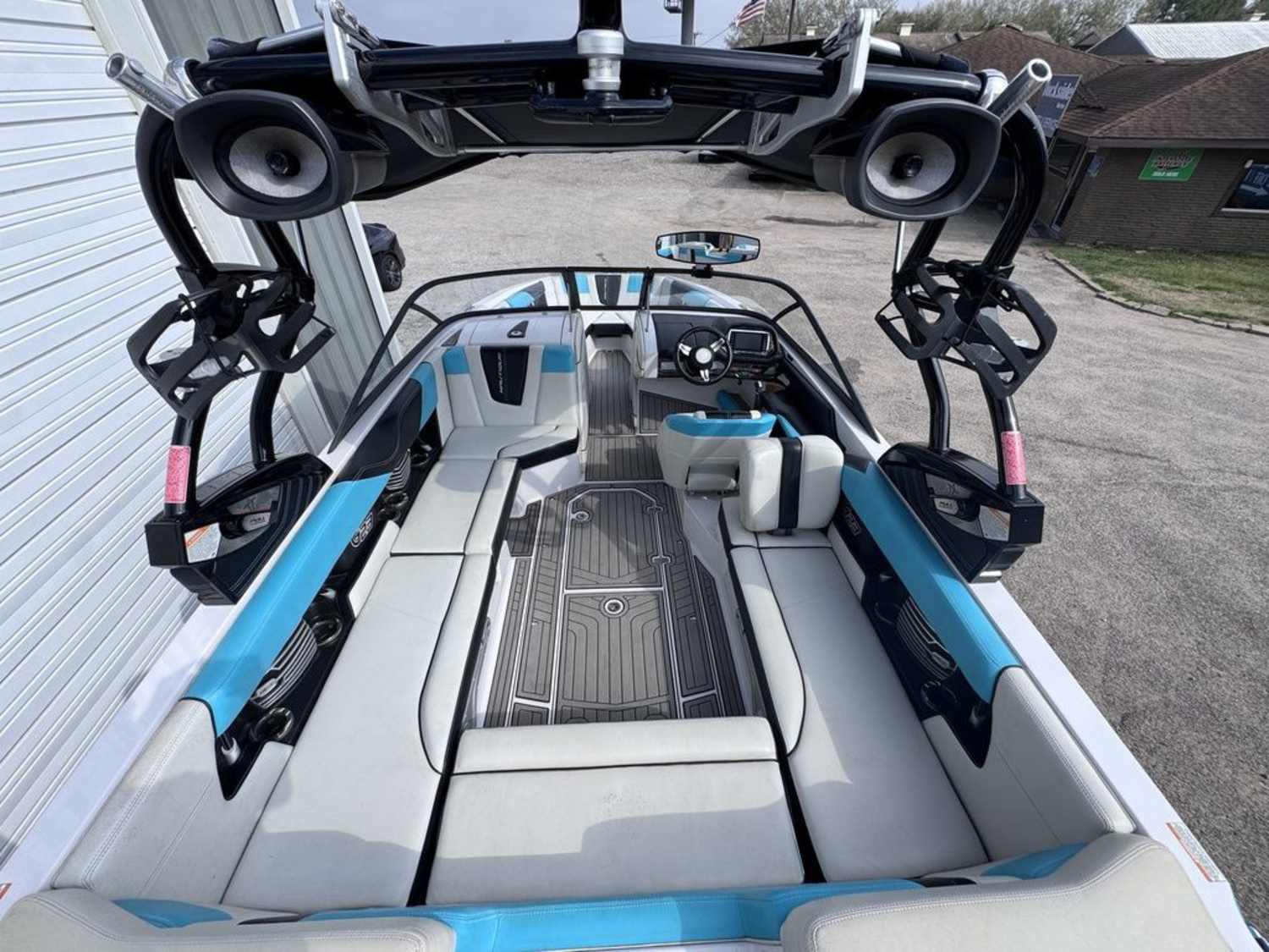 2015 Nautique G23