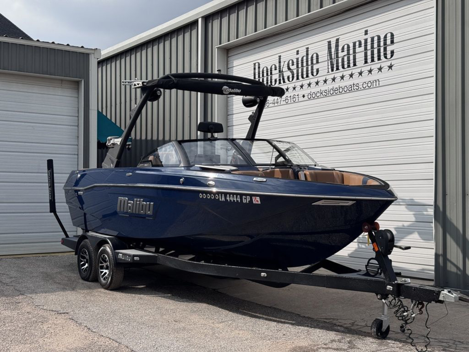 2022 Malibu Boats 23 LSV