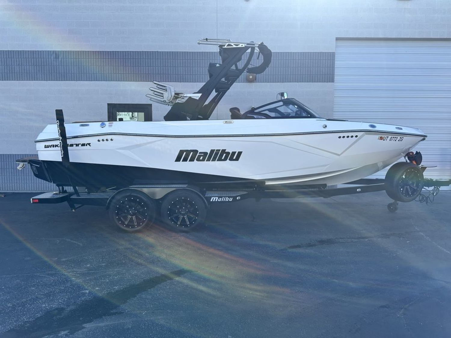 2024 Malibu Boats 23 LSV