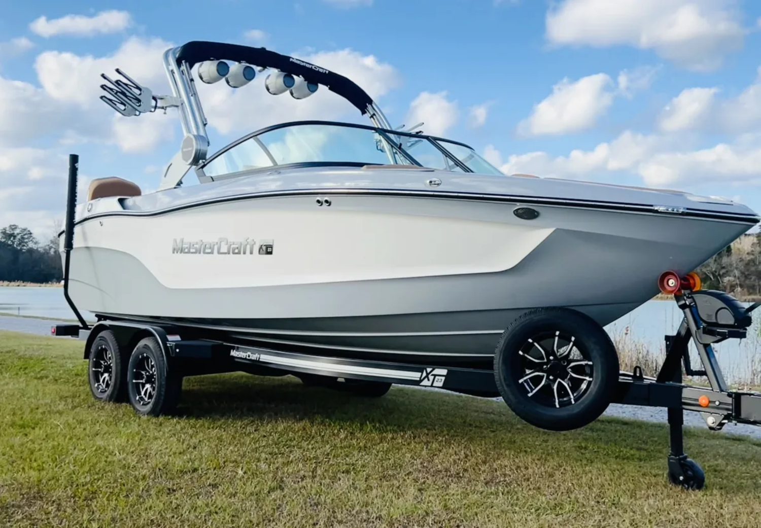 2026 MasterCraft XT23 