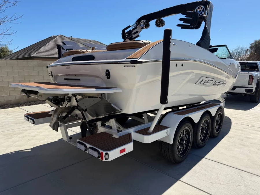 2025 MB Sports Boats B52 23 Alpha for sale in Bakersfield, California