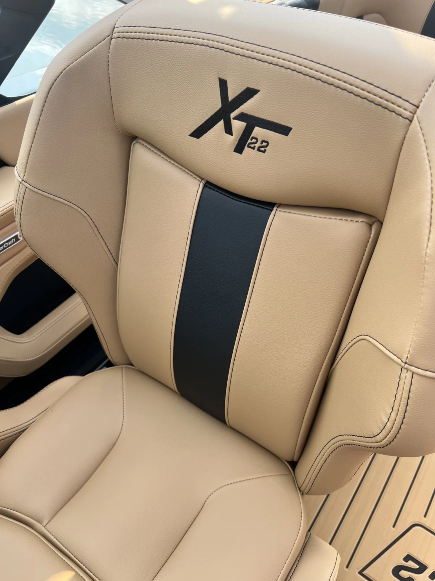 2026 MasterCraft XT22