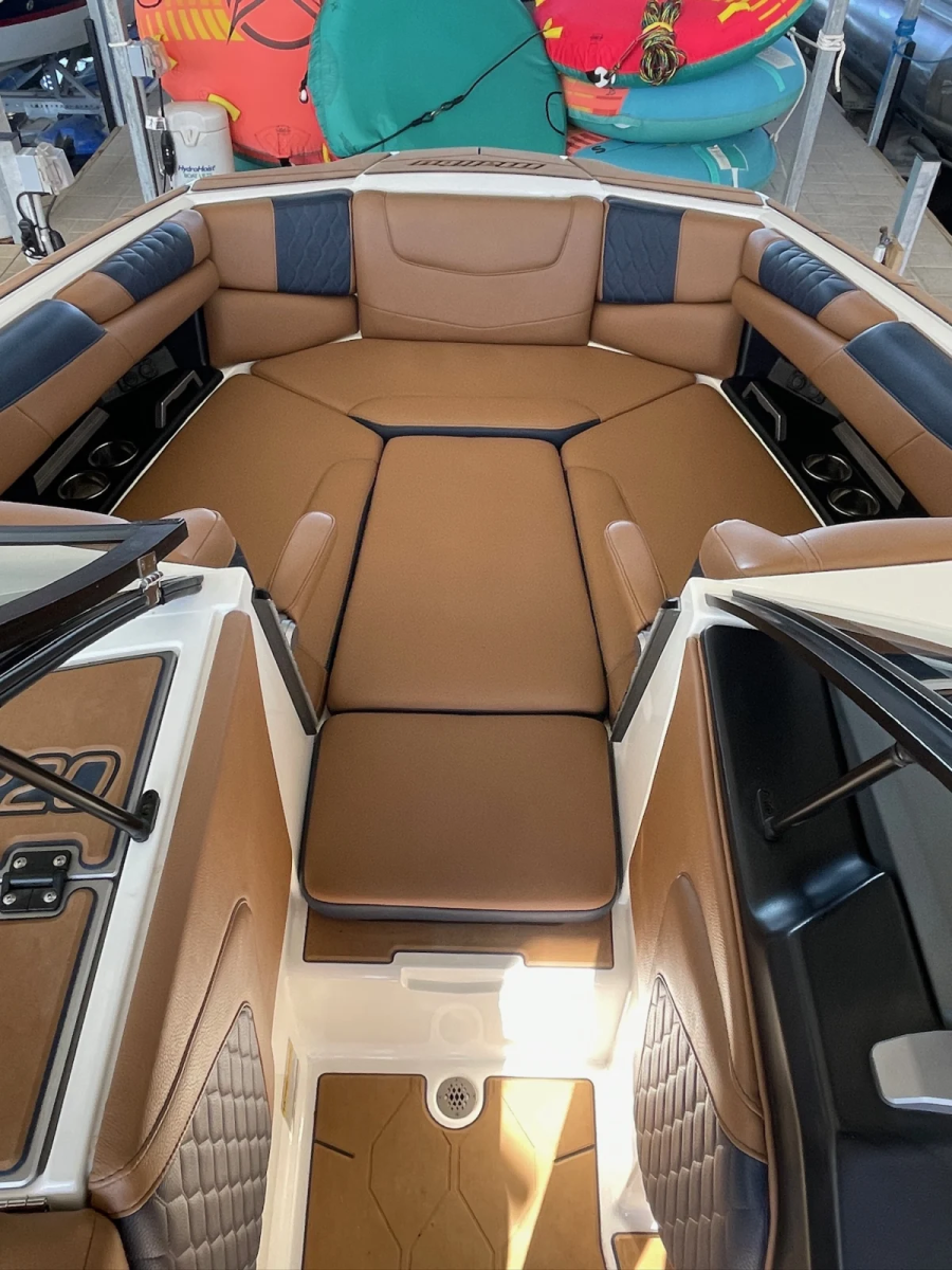 2022 Malibu Boats M220 for sale in austin, Texas
