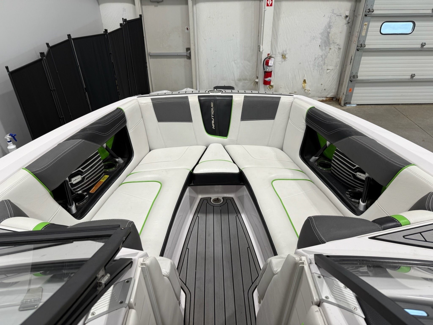 2015 Nautique G23