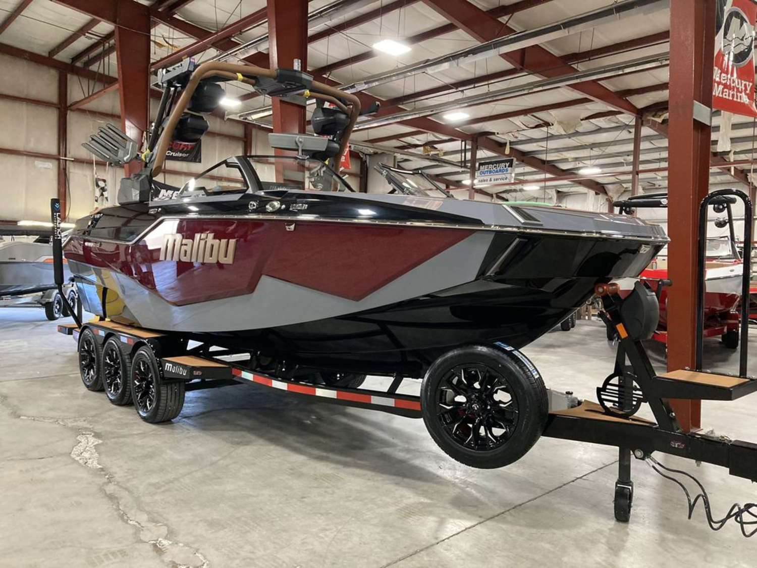 2026 Malibu Boats M242