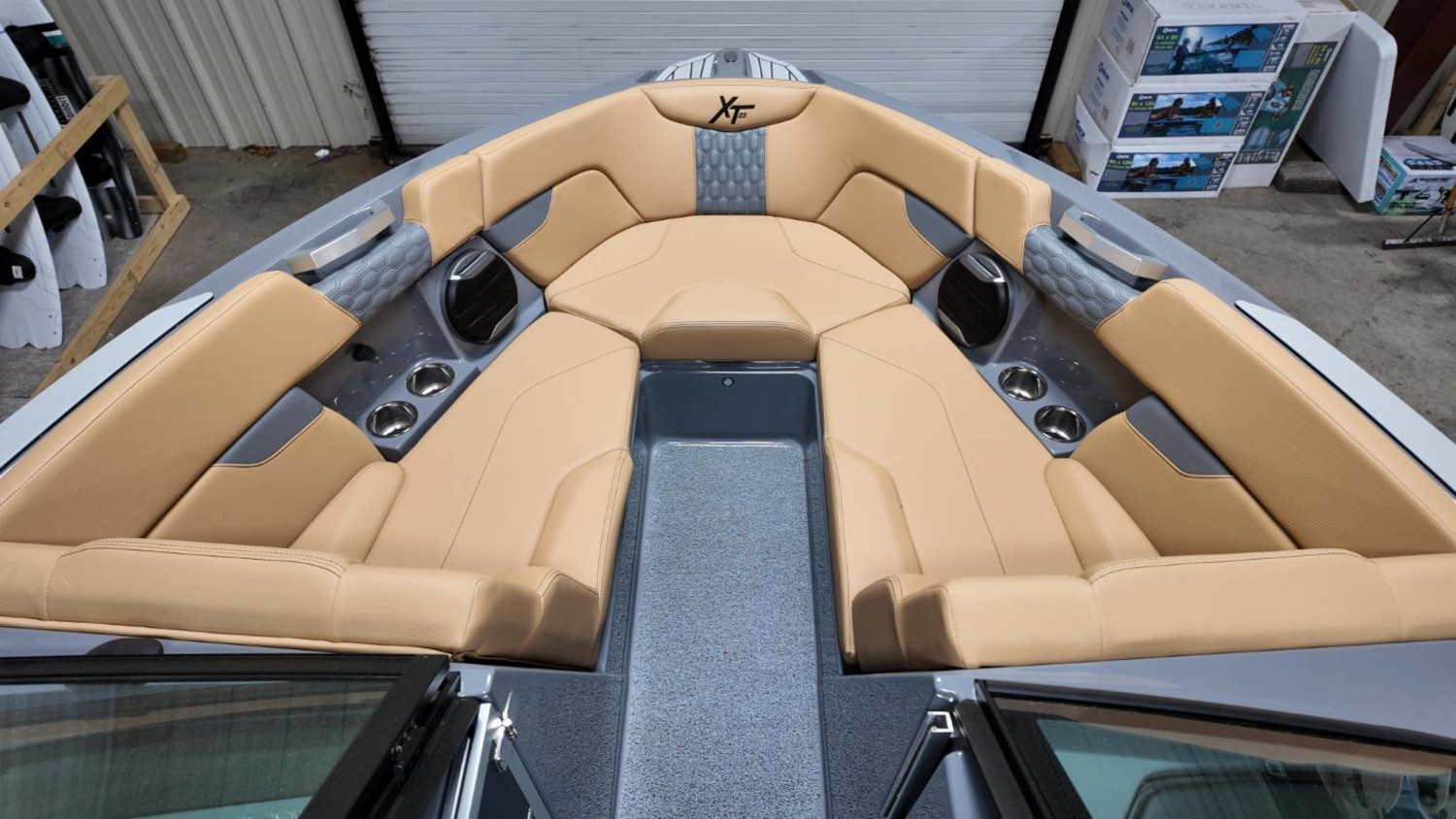 2026 Mastercraft XT23
