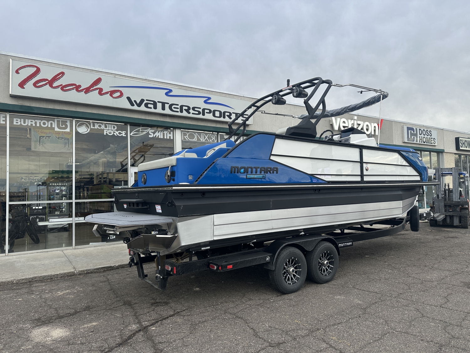 2026 Montara 25' Surf Boss