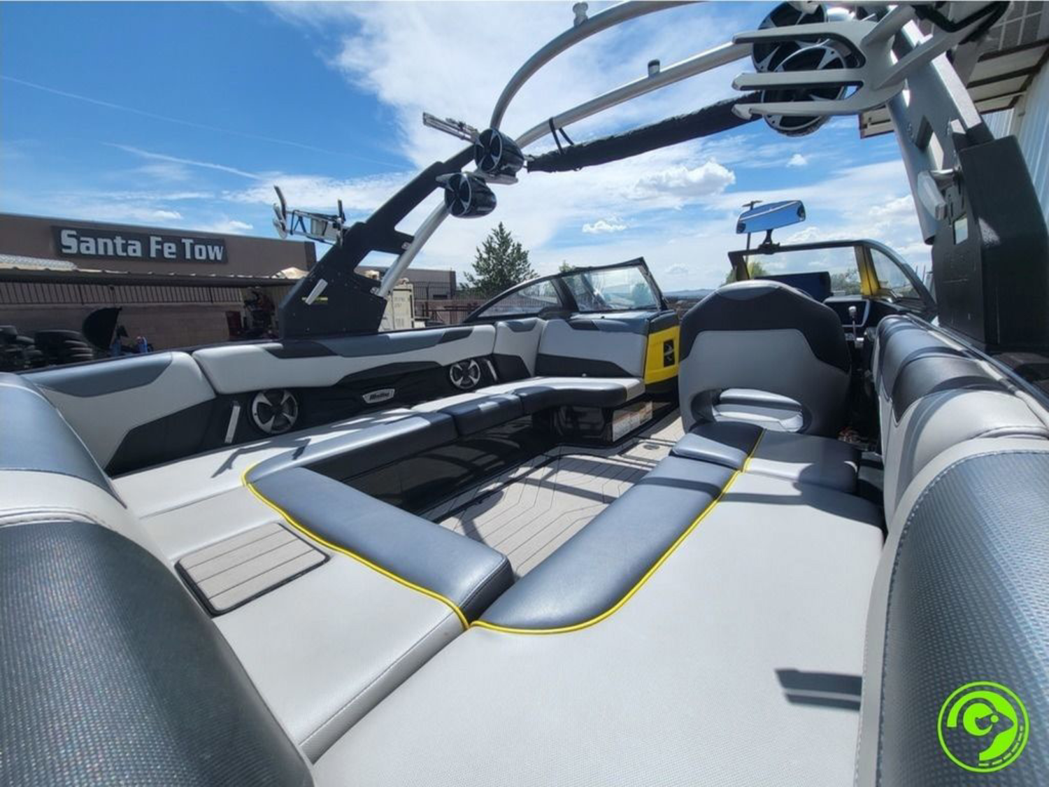 2018 Malibu Boats 23 LSV
