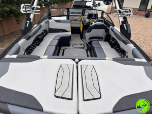 2018 Malibu Boats Wakesetter 23 LSV for sale in albuquerque, New Mexico