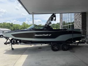 2022-mastercraft-xt24-129098-image2
