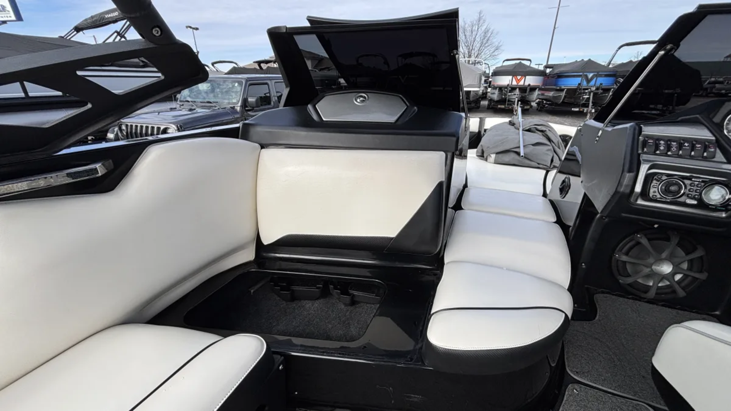 2012 Axis Boats A22 for sale in LAKE OZARK, Missouri