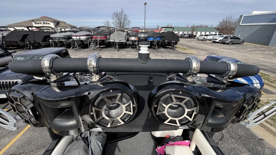 2012 Axis Boats A22 for sale in LAKE OZARK, Missouri