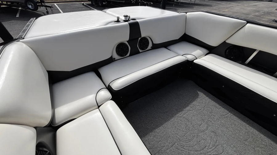 2012 Axis Boats A22 for sale in LAKE OZARK, Missouri