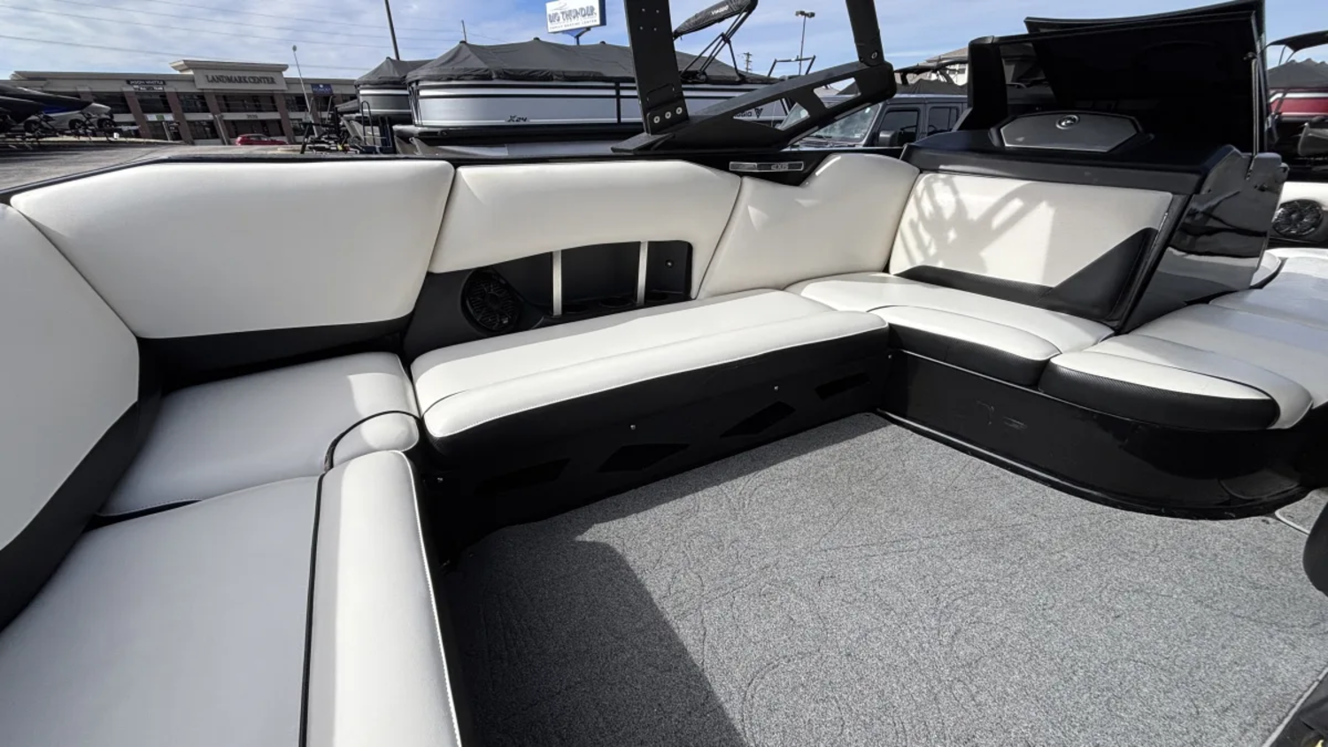 2012 Axis Boats A22 for sale in LAKE OZARK, Missouri