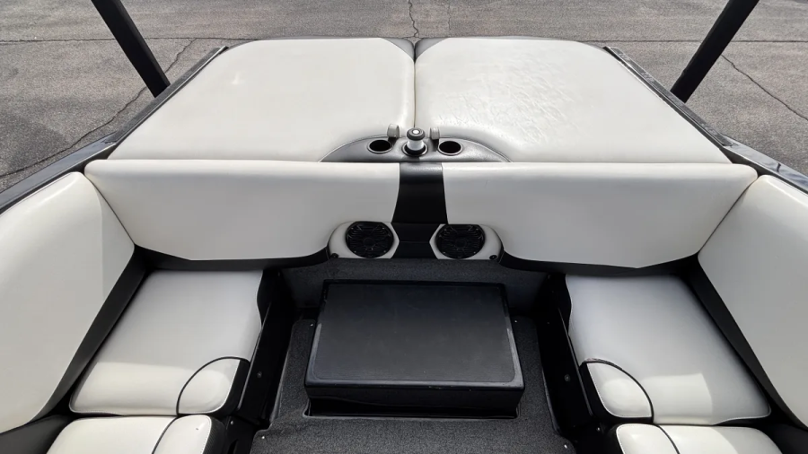 2012 Axis Boats A22 for sale in LAKE OZARK, Missouri